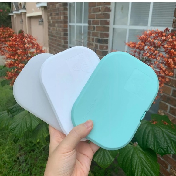 3 set of Face Mask Storage Case Containers - Picture 9 of 12